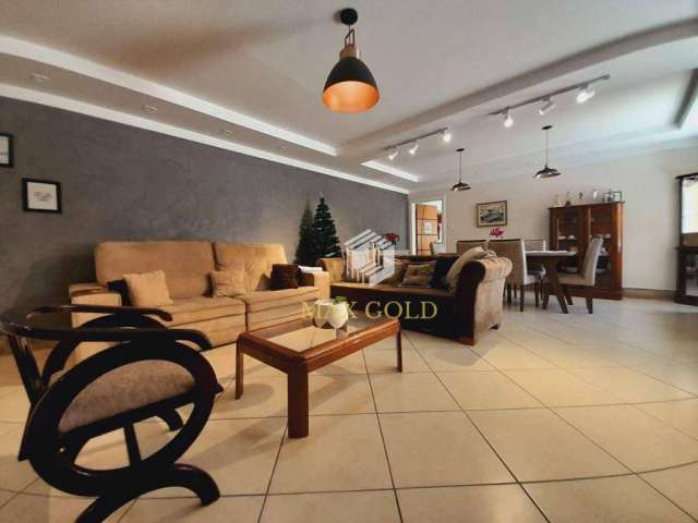 Casa com 3 dormitórios à venda, 250 m² por R$ 899.000,00 - Esplanada Independência - Taubaté/SP