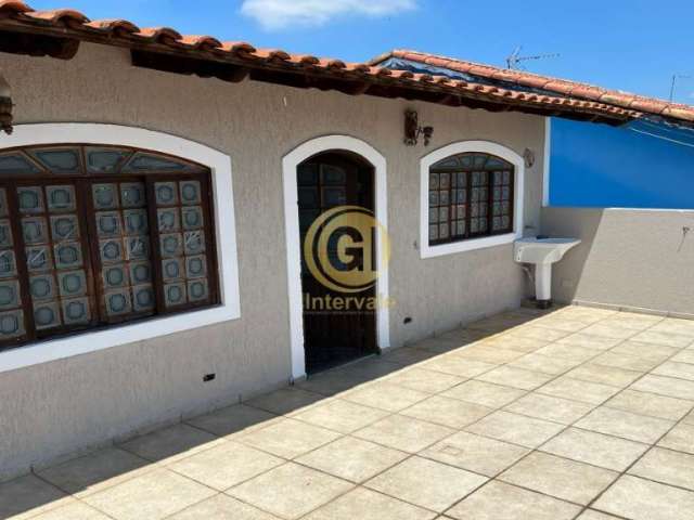 Casa com 8 quartos à venda no Parque Itamarati, Jacareí  por R$ 700.000
