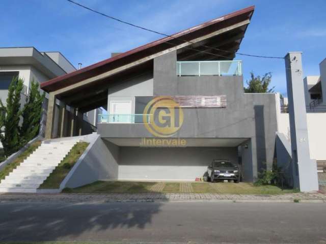 Casa de Alto Padrão no Condomínio Residencial Jaguary