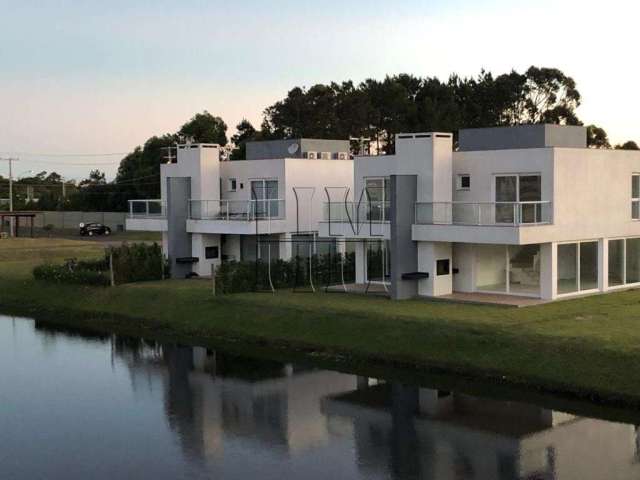 Casa em condomínio fechado com 3 quartos à venda na Jaçanã, 200, Atlântida, Xangri-Lá por R$ 1.445.000