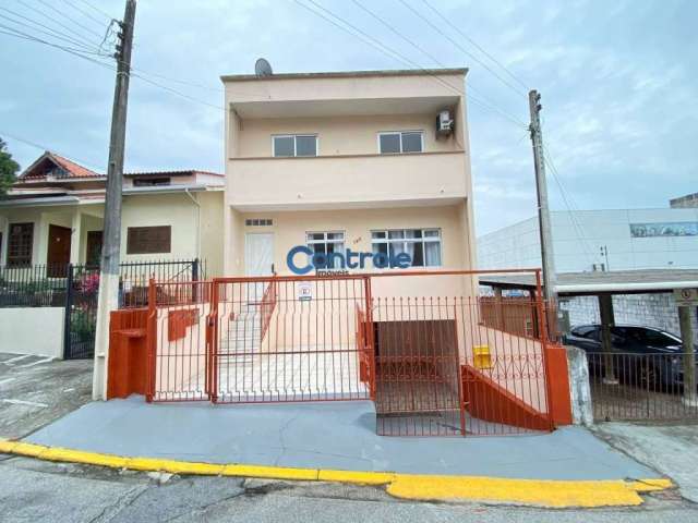 Casa com 4 quartos à venda na Rua Marcelino Simas, 126, Estreito, Florianópolis por R$ 920.000