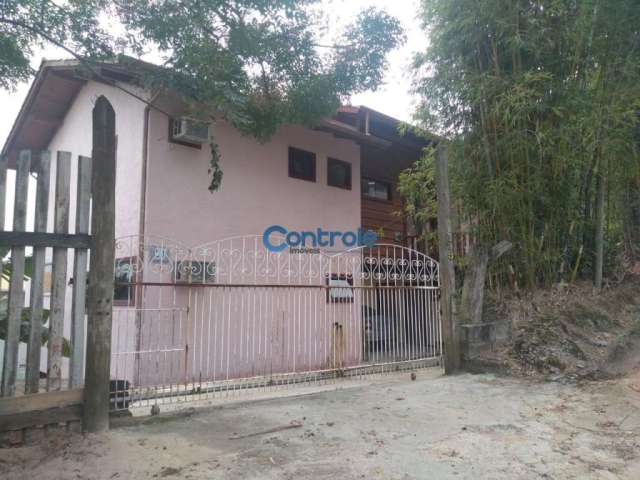 Casa com 2 quartos à venda na Rua Carlito Farias, 23, Praia de Fora, Palhoça por R$ 799.000