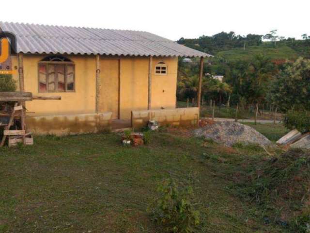 Casa com área rural em Casemiro de Abreu Cantagalo