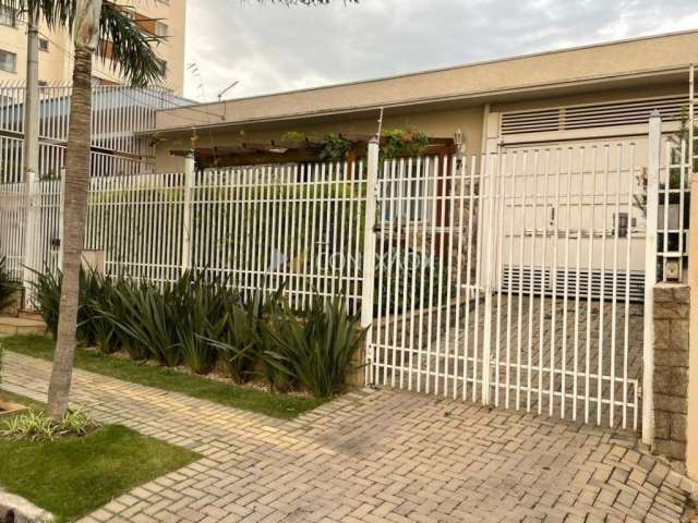 Casa com 3 quartos à venda na Espanha, 74, Botafogo, Campinas, 149 m2 por R$ 830.000