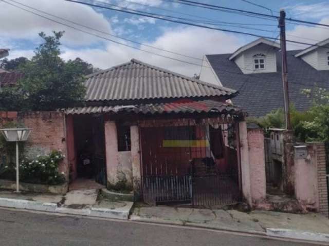 Terreno com 3 casas  - Bairro Vila Amélia -Coxo - Zona Norte