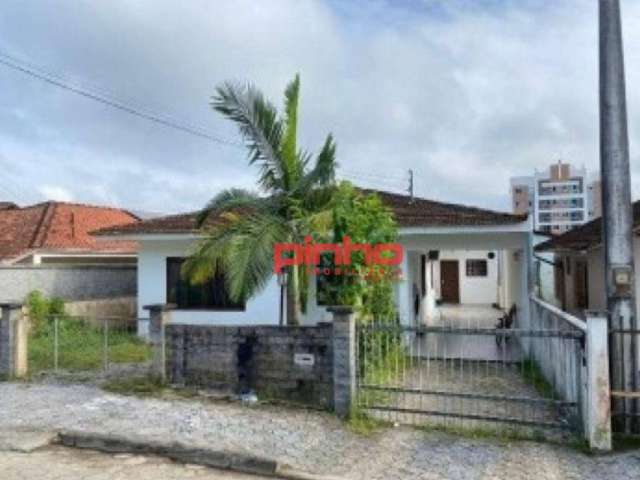 Casa com 4 dormitórios à venda, 212 m² por R$ 319.372,00 - Floresta - Joinville/SC