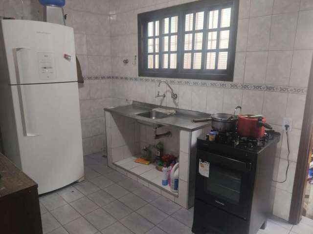Casa para Venda em Taboão da Serra, Cidade Intercap, 2 dormitórios, 2 banheiros, 1 vaga