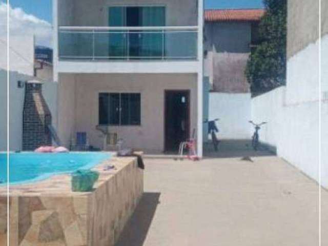 Vendo maravilhosa casa com 2 dormitórios e piscina em Terra Firme em Rio das Ostras