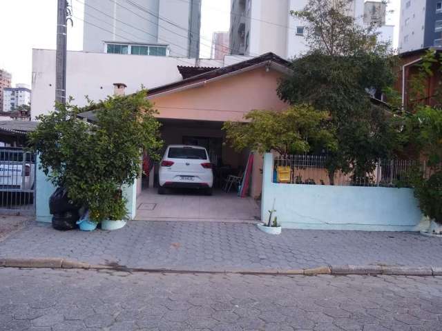 Casa à venda, Meia Praia, Itapema, SC