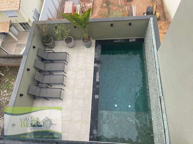 Excelente casa com piscina no condomínio Villa Verde