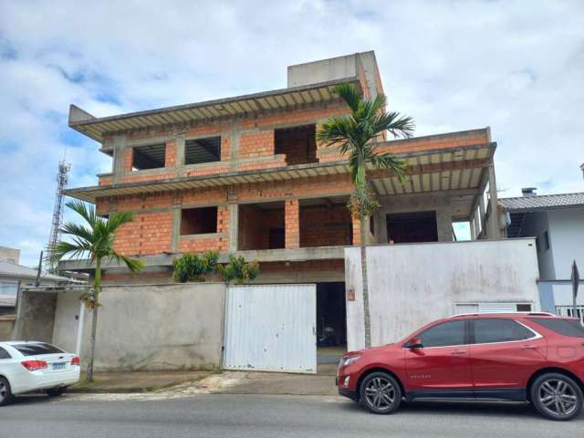 Casa com 3 quartos à venda no Jaraguá Esquerdo, Jaraguá do Sul  por R$ 1.800.000