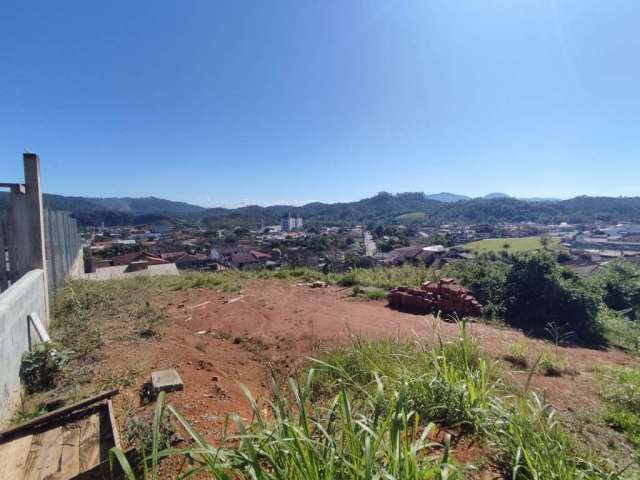 Terreno à venda na Barra do Rio Cerro, Jaraguá do Sul  por R$ 420.000