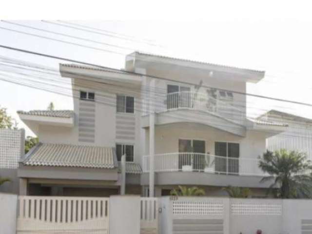 Casa com 5 quartos à venda no Nova Brasília, Jaraguá do Sul  por R$ 2.350.000