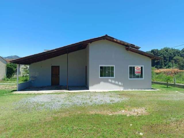 Casa com 2 quartos à venda no Tifa Martins, Jaraguá do Sul  por R$ 373.000