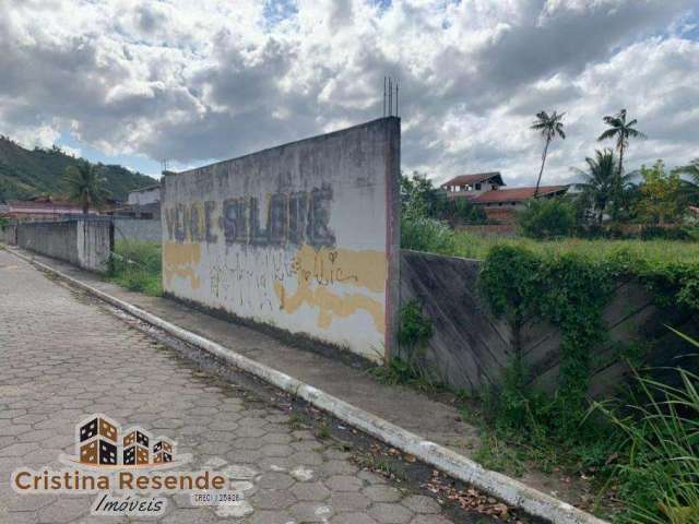 Terreno à venda na Praia da Enseada, São Sebastião  por R$ 1.050.000