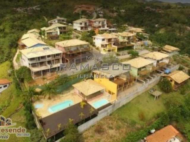 Casa em condomínio fechado com 3 quartos à venda na Barra Velha, Ilhabela  por R$ 650.000