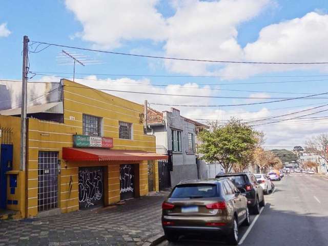Loja de Frente para Rua Rebouças, próxima da Avenida Getúlio Vargas [243.021]