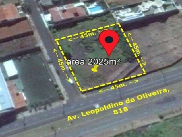Área na Leopoldino de Oliveira !!  2.025 m²  !!!