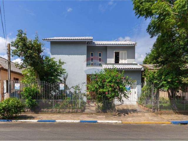 Vende linda Casa/Sobrado na Rua Clóvis Pestana - Bairro Imbui - Cachoeirinha-RS Ótimo negócio para investidores