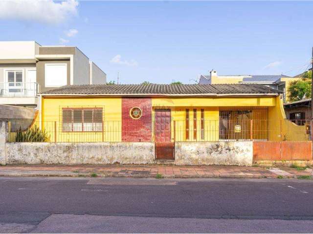 Vendo Casa 3 Dormitórios, 166,06m2 Área Total , ótima localização no Bairro Imbui - Cachoeirinha-RS