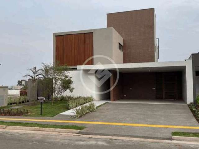 Casa em condomínio fechado com 4 quartos à venda na Avenida 1, Residencial Goiânia Golfe Clube, Goiânia por R$ 2.770.000