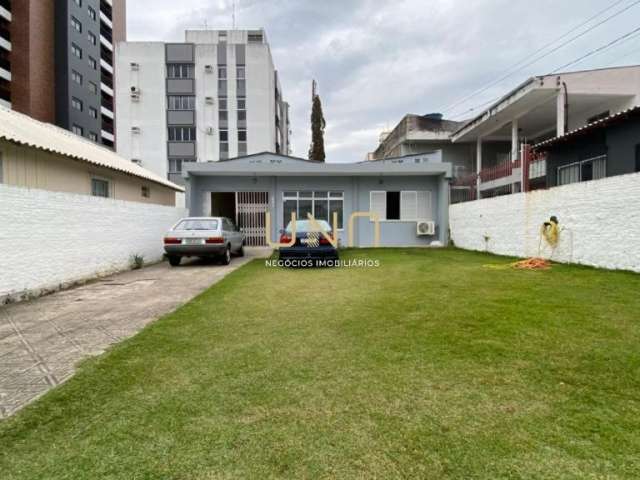 Casa à venda de 3 quartos no Estreito - Florianópolis!