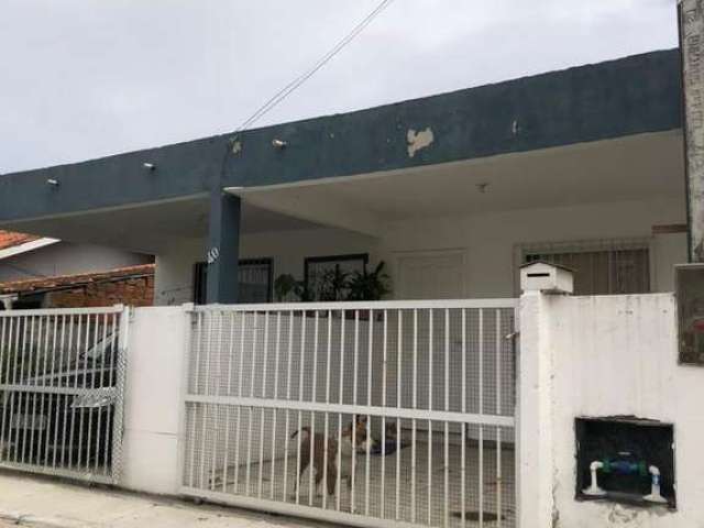 Kitnet para Venda em Florianópolis, São João do Rio Vermelho, 1 dormitório, 1 banheiro, 1 vaga