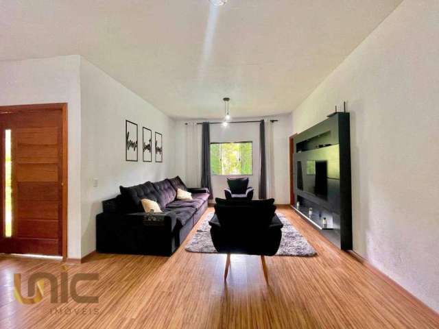 Casa com 3 dormitórios à venda, 170 m² por R$ 670.000,00 - Albuquerque - Teresópolis/RJ