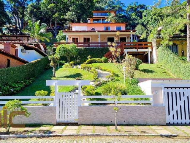 Casa com 4 dormitórios à venda, 285 m² por R$ 1.400.000,00 - Comary - Teresópolis/RJ