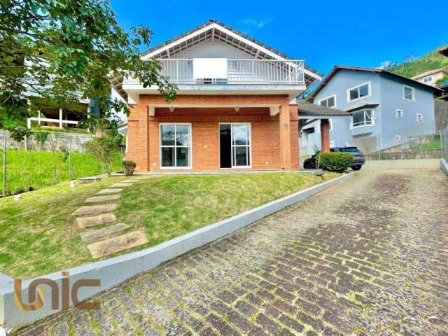 Casa com 4 dormitórios à venda, 237 m² por R$ 1.100.000,00 - Tijuca - Teresópolis/RJ