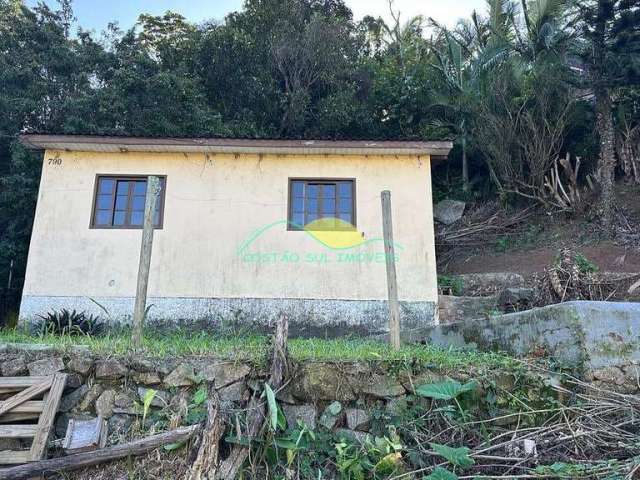 Casa com  2 Dormitórios, para LOCAÇÃO - Morro das Pedras, Florianópolis, SC