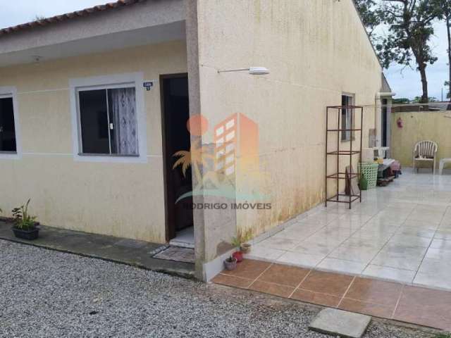Casa com 2 quartos à venda na Avenida Paranaguá, 0, Albatroz, Matinhos por R$ 190.000