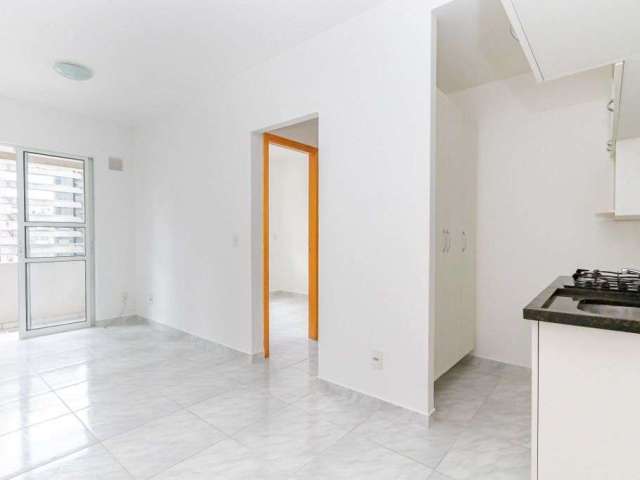Apartamento com 1 dormitório para alugar, 34 m² por R$ 2.253,30/mês - Centro - Curitiba/PR
