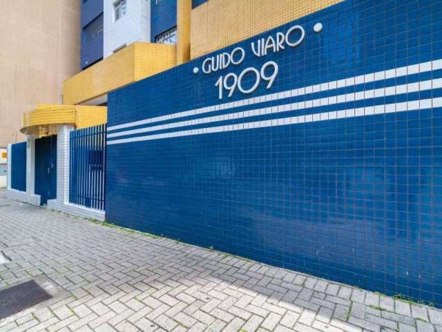 Apartamento com 2 dormitórios para alugar, 61 m² por R$ 2.200/mês +taxas- Centro - Curitiba/PR