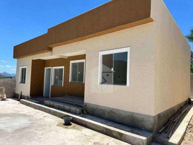 Casa com 1 dormitório à venda, 50 m² por R$ 210.000,00 - São José do Imbassaí - Maricá/RJ