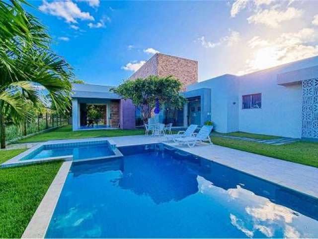 Casa excelente à venda 3/4 e 297 / 845M2, suíte, piscina, jardim, Barra do Jacuípe - Camaçari/BA.