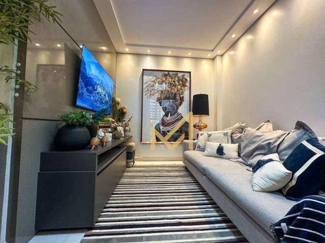 Triplex mobiliado com 1 suíte + 2 dormitórios à venda, 205 m² por R$ 1.490.000 - Pioneiros Catarinenses - Cascavel/PR