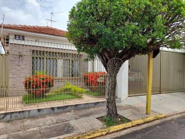 Casa com 3 quartos à venda no Centro, Araraquara , 167 m2 por R$ 370.000