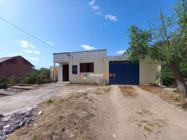 Casa com 2 dormitórios à venda, sendo 1 suíte por R$ 220.000 - Jardins - Santana do Livramento/RS