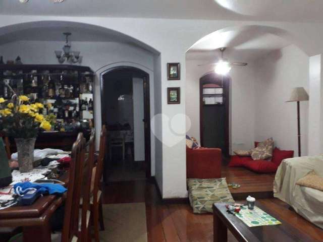 Casa para alugar, 234 m² por R$ 10.570,80/mês - Humaitá - Rio de Janeiro/RJ