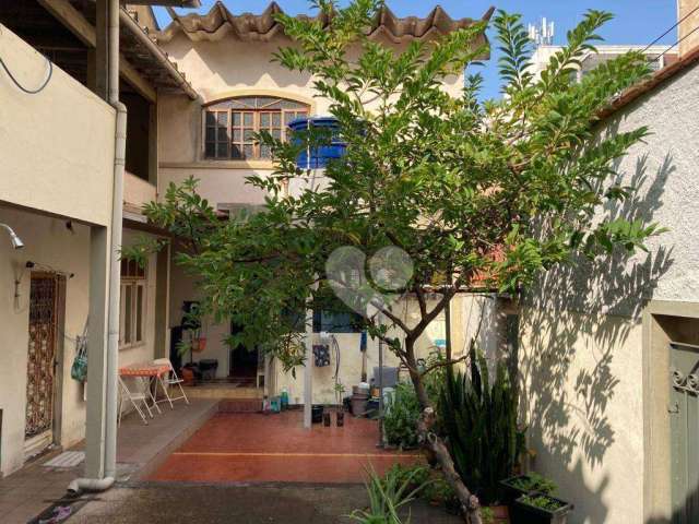 Vila Isabel, Casa frente de rua  com 4 quartos, quintal, terração e 2 vagas à venda, 372 m² por R$ 598.000 - Vila Isabel - Rio de Janeiro/RJ
