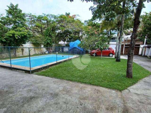 Terreno à venda com casa, piscina, 360 m² por R$ 1.900.000 - Recreio dos Bandeirantes - Rio de Janeiro/RJ