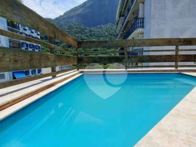 Cobertura com 4 dormitórios à venda, 240 m² por R$ 3.090.000,00 - Lagoa - Rio de Janeiro/RJ