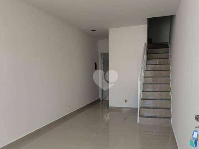 Casa com 2 dormitórios à venda, 86 m² por R$ 390.000,00 - Curicica - Rio de Janeiro/RJ