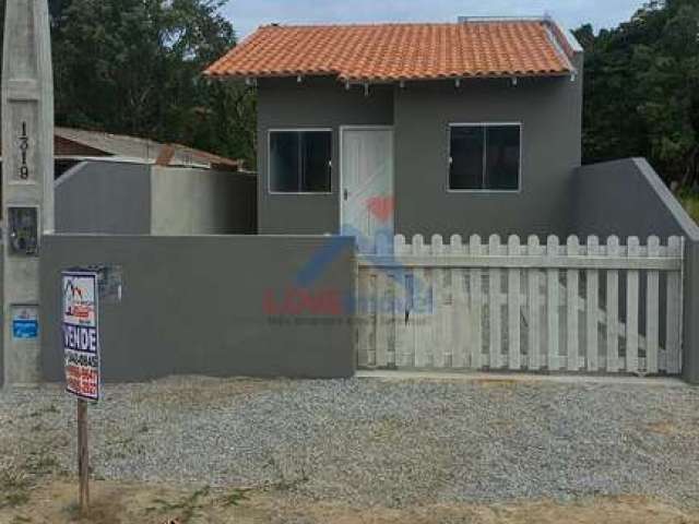 Casa à venda no bairro Pontal do Norte - Itapoá/SC