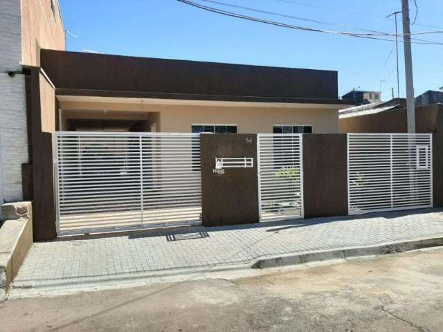 Casa com 3 quartos à venda na Rua Madame Curie, Pinheirinho, Curitiba, 140 m2 por R$ 700.000