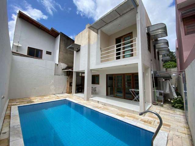 Casa em condomínio fechado com 3 quartos à venda no Fernão Velho, Maceió , 250 m2 por R$ 799.000