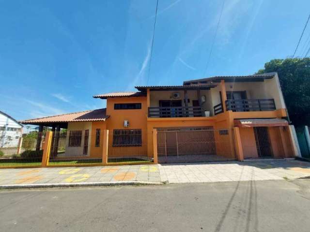 Casa com 4 quartos à venda no Novo Esteio, Esteio , 250 m2 por R$ 790.000