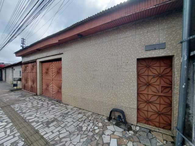 Casa com 4 quartos para alugar em Novo Aleixo, Manaus , 250 m2 por R$ 2.300