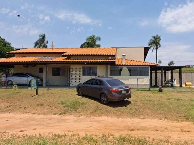 Casa à venda em Riviera Santa Cristina, Paranapanema  por R$ 790.000